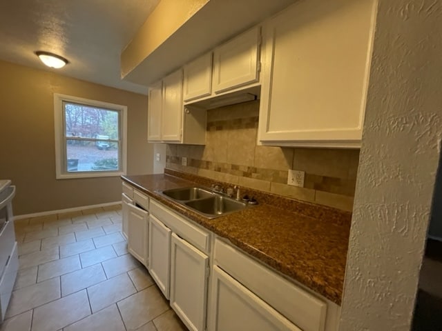 Building Photo - 804 Lindenwood Dr S