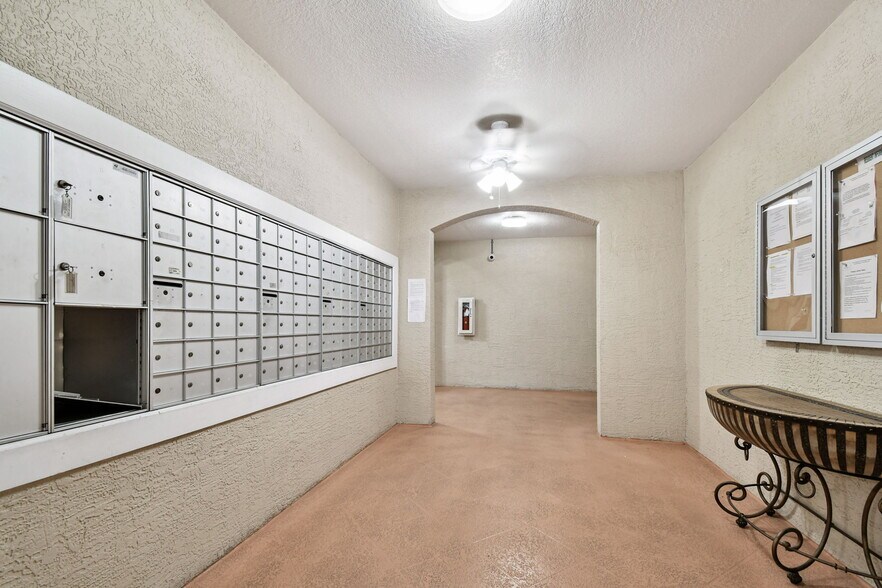 Building Photo - 1216 S Missouri Ave