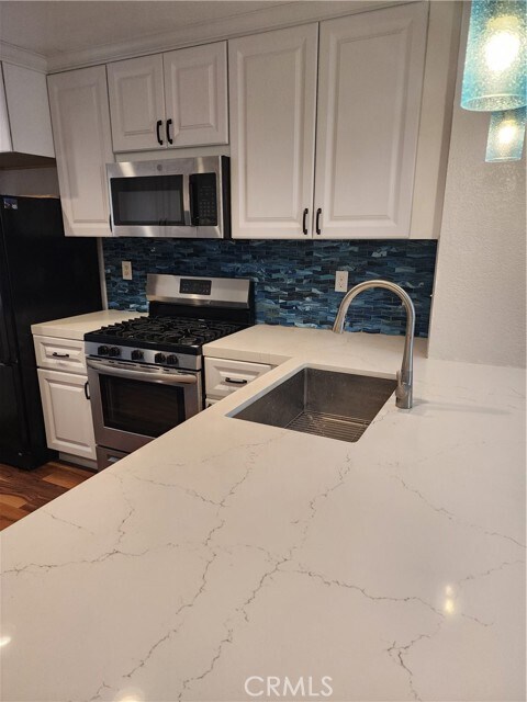 Building Photo - 3660 S Bear St