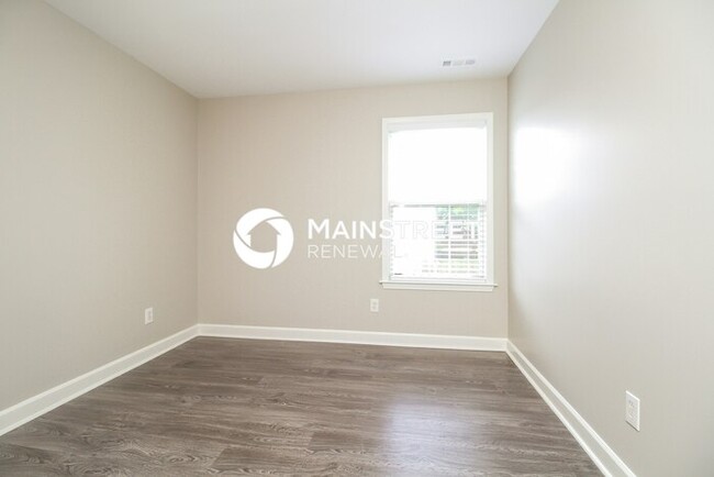 Building Photo - 2737 Aston Woods Ln
