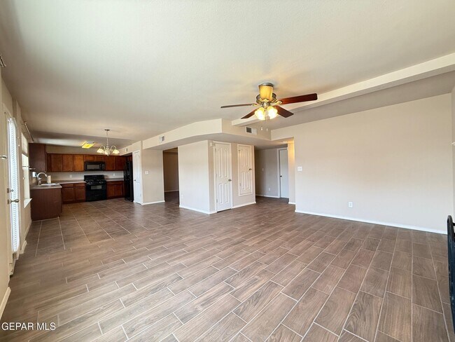Building Photo - 6305 Rosa Gandara Pl