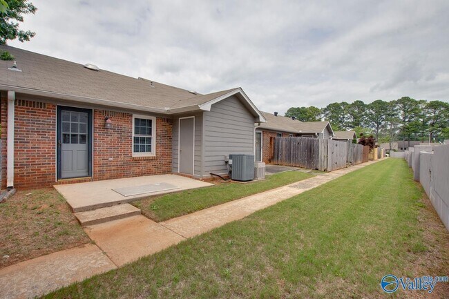 Building Photo - 8146 Oldfield Rd SW