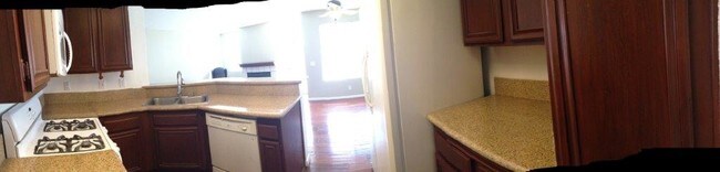 Building Photo - 3938 Cochran St