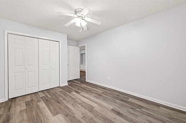 Building Photo - 11411 Hornbrook Dr