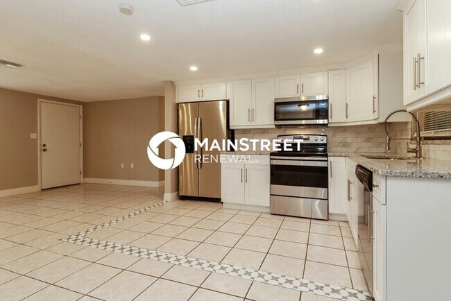 Building Photo - 3 Bedroom Pet-Friendly Home in Port Richey...