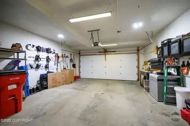 Building Photo - Check out the private fenced backyard!