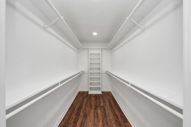 Building Photo - 18330 Cape Bahamas Ln