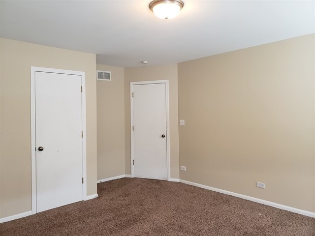 Building Photo - 2108 Primrose Dr