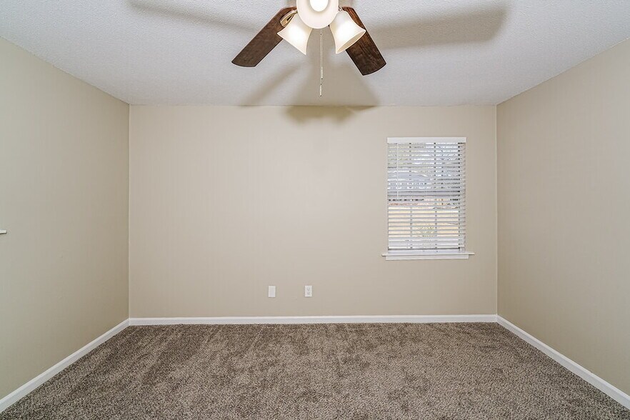 Building Photo - 1416 Maralyn Dr