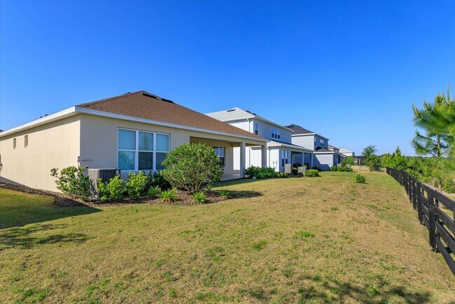 Building Photo - Beautiful 4bdr 3.5ba Home In Highland Ranc...