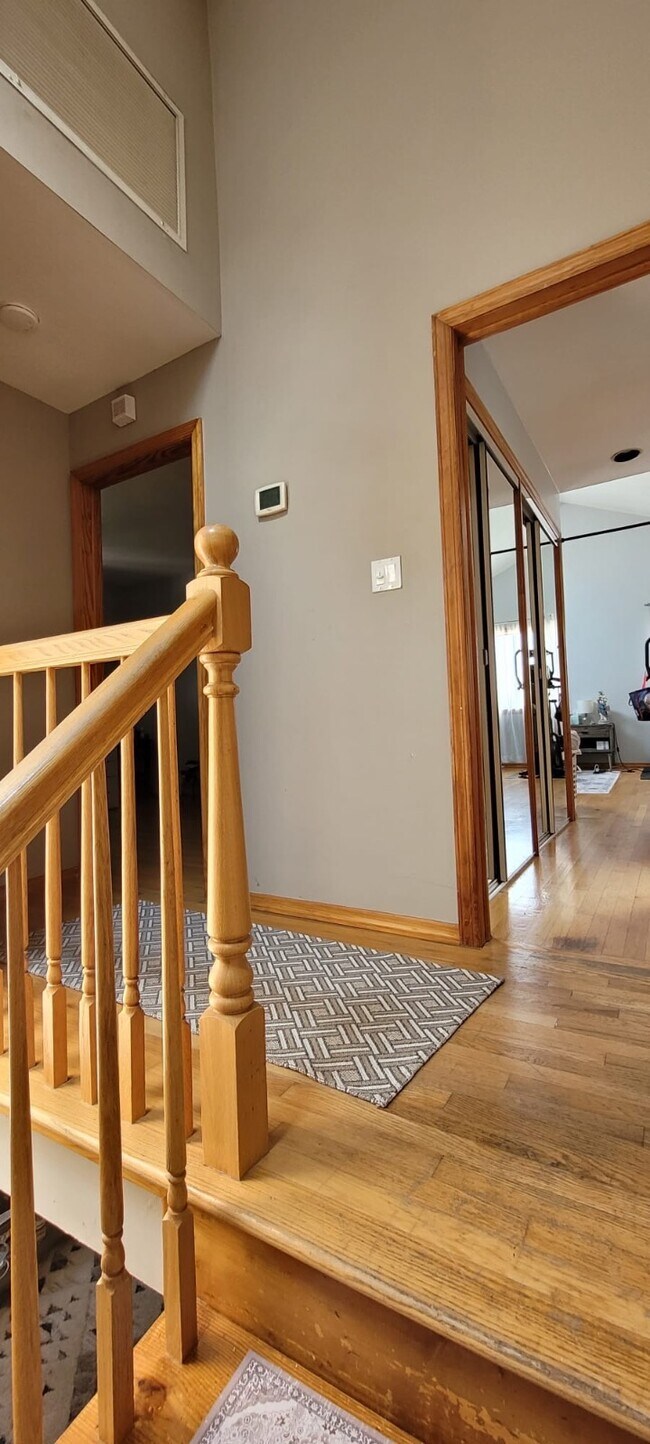 Building Photo - 6 Albergo Ct