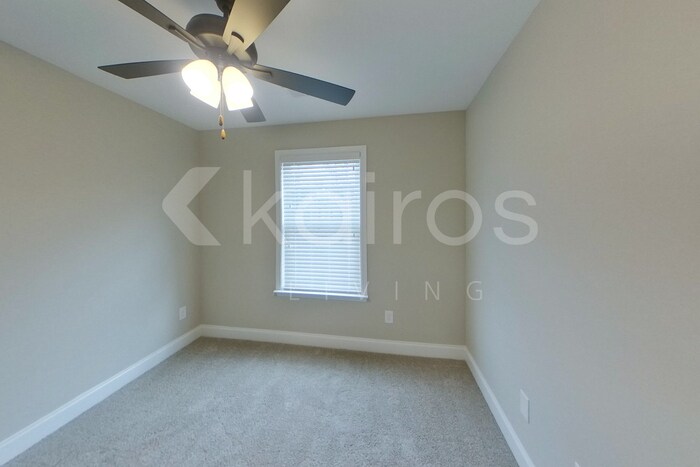 Building Photo - 157 Allentown Wy