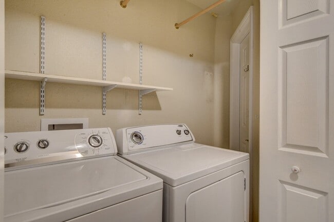 Building Photo - Gorgeous 4 Bedroom, 2 Story Home with a Beautiful Pool in the Lakes!