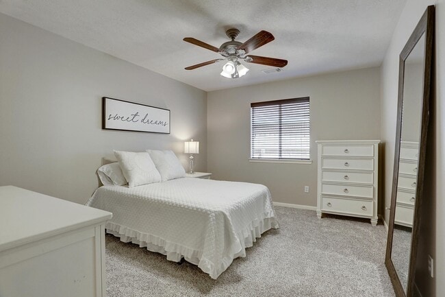 Building Photo - 9127 Morningstar Dr