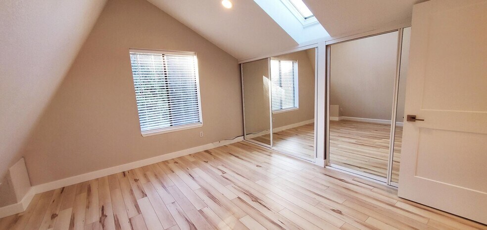 Building Photo - 17995 SW 106th Ave