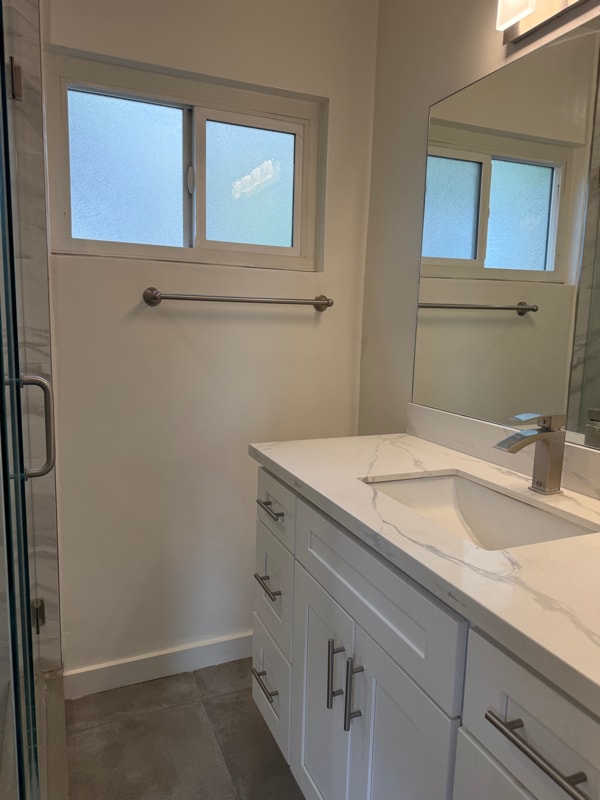 Building Photo - 811 Austin Ave