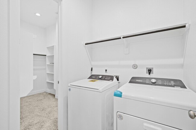 Building Photo - 10718 Blossom River Dr