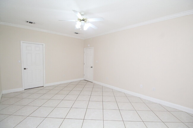 Building Photo - Spacious 3BR/3BA Holley by the Sea Home wi...