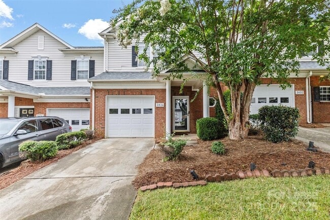 Primary Photo - 3834 Thomas Ridge Dr