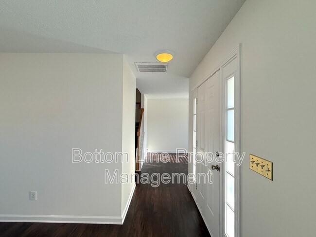 Building Photo - 8821 Cameron Spring Rd