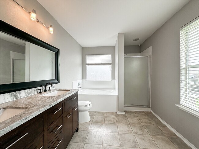 Building Photo - 5739 Westminster Village Dr