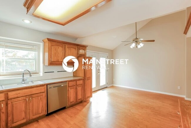 Building Photo - 3 Bedroom Pet-Friendly Home in Grain Valley, MO with Main Street Renewal