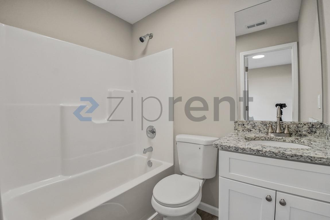 Building Photo - Unit Unit 2