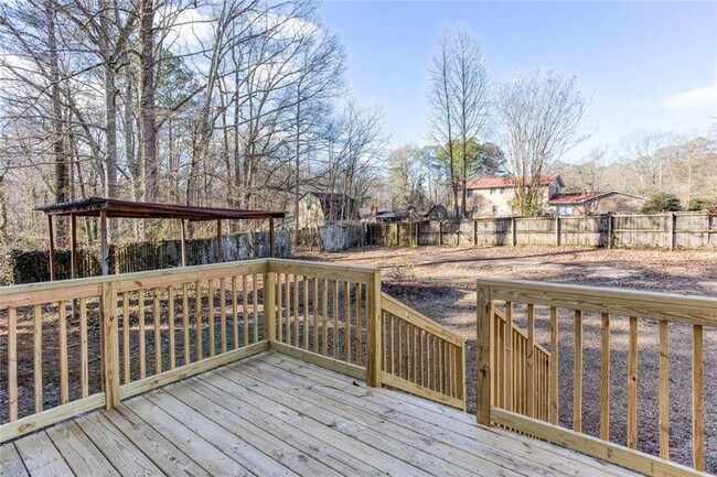 Building Photo - 4049 Leicester Dr NE