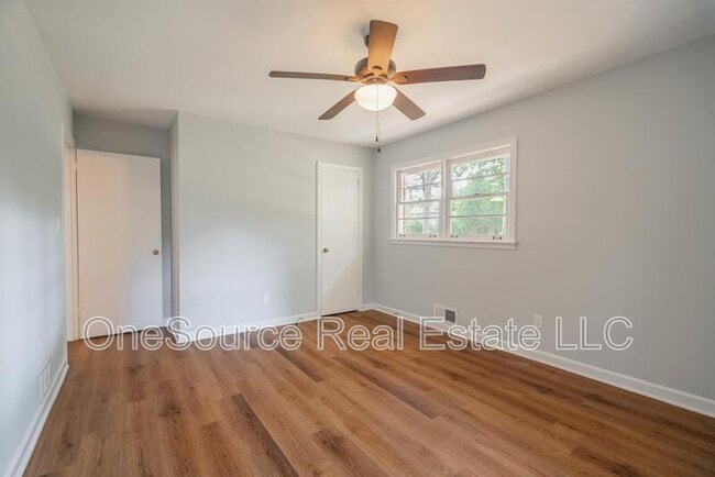 Building Photo - 1248 Cliffwood Dr