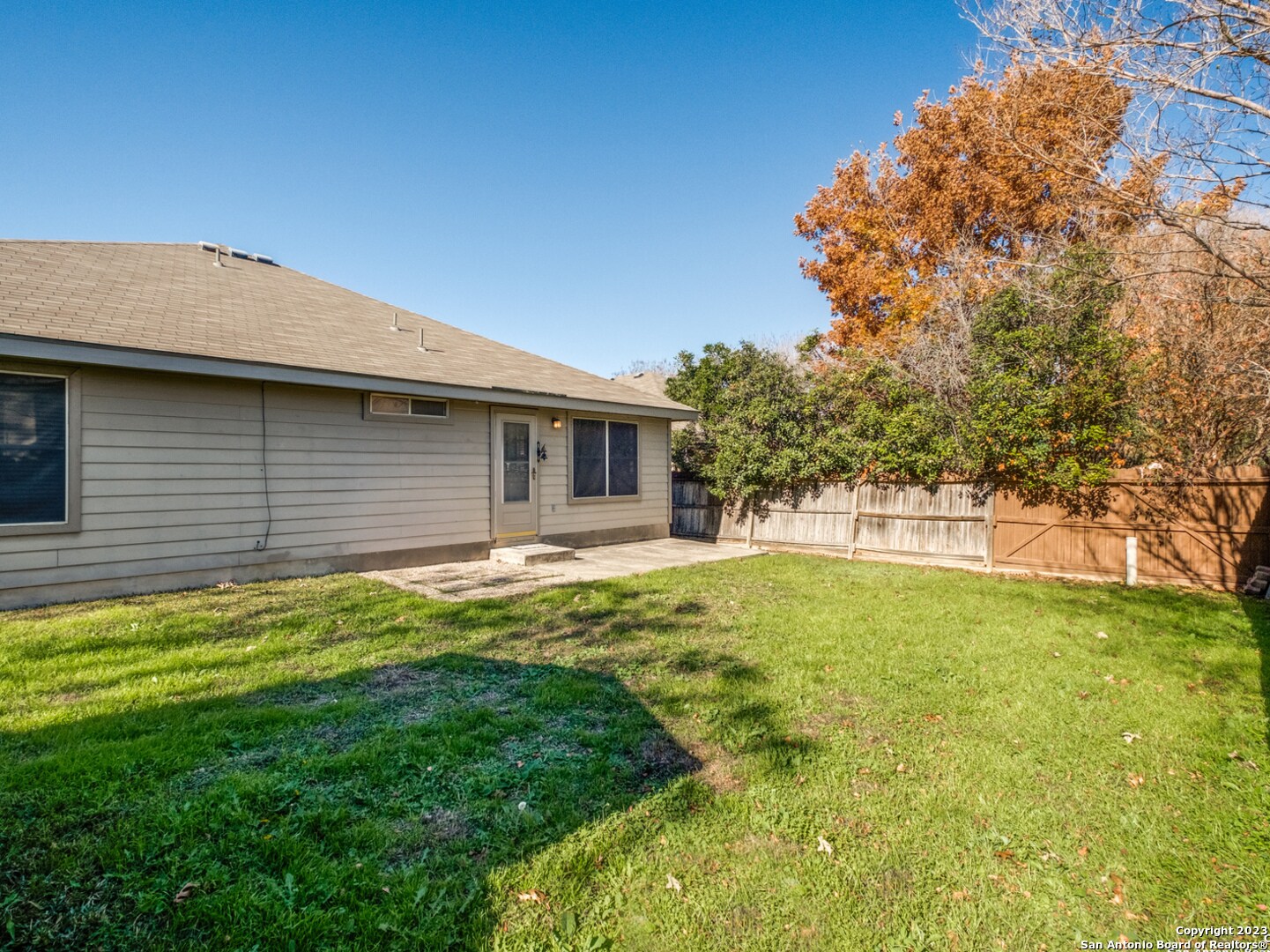 Building Photo - 11418 Newkirk