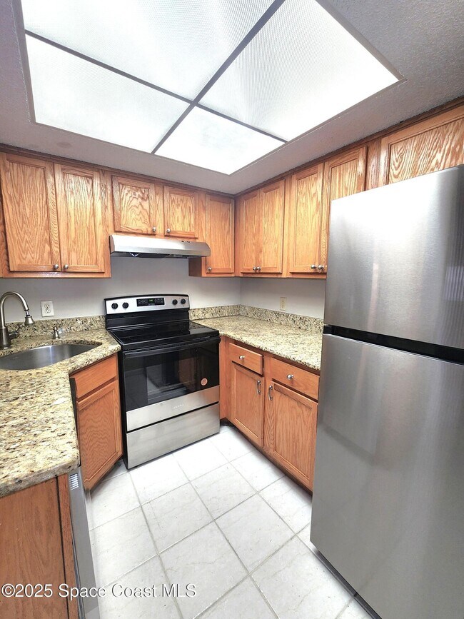 Building Photo - 1690 Sunny Brook Ln