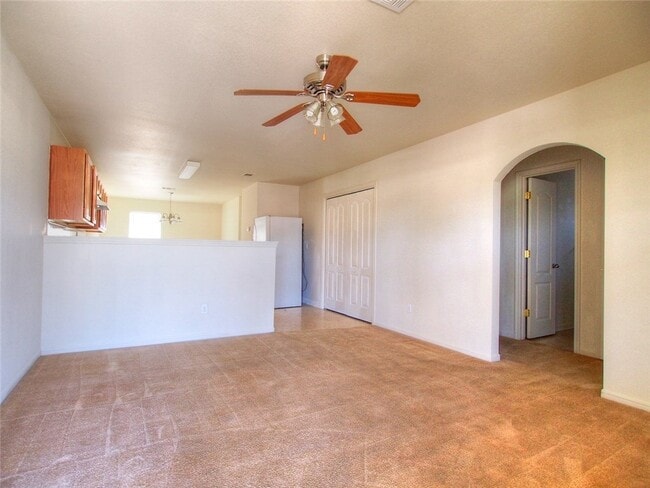 Building Photo - 419 Brittney Way