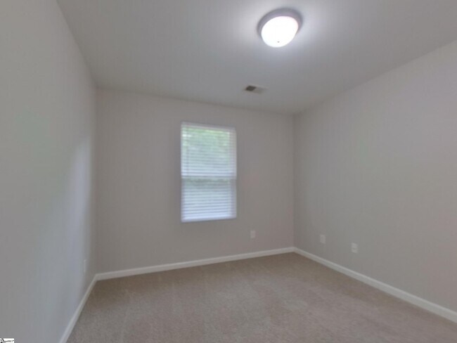 Building Photo - 316 Cedar Ridge