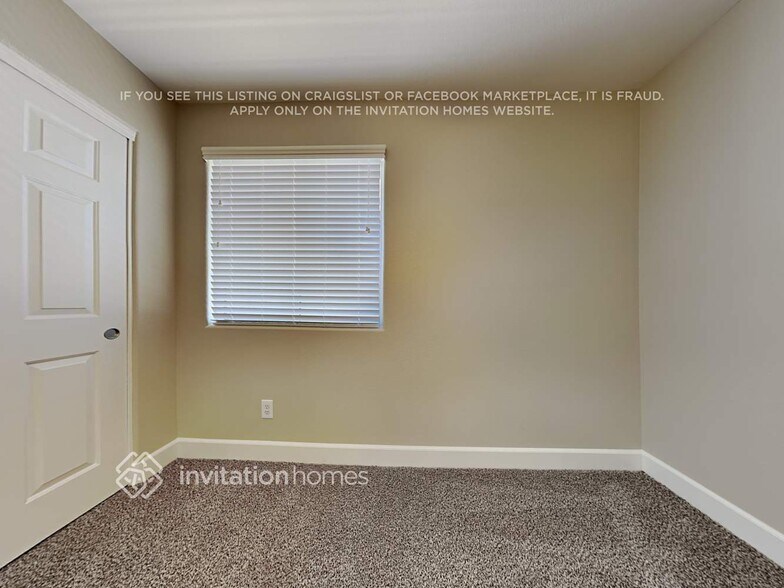 Building Photo - 6027 Ambleshire Ave