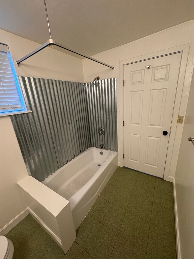 Building Photo - 201 H St