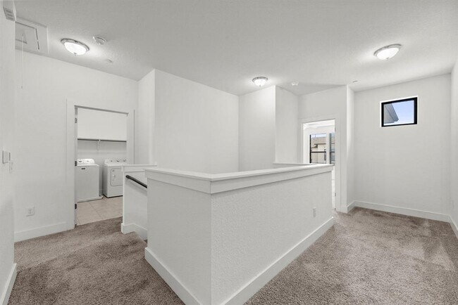 Building Photo - 12317 Maypole Bend
