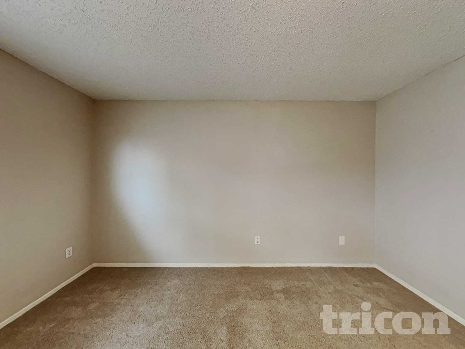 Building Photo - 2637 Bennington Ct
