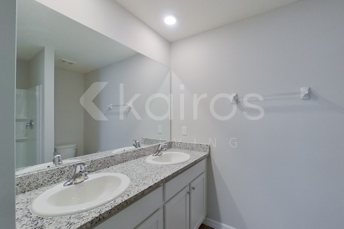 Building Photo - 4421 SW 85 Ln