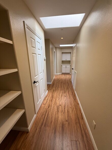 Building Photo - 709 Bozanich Cir
