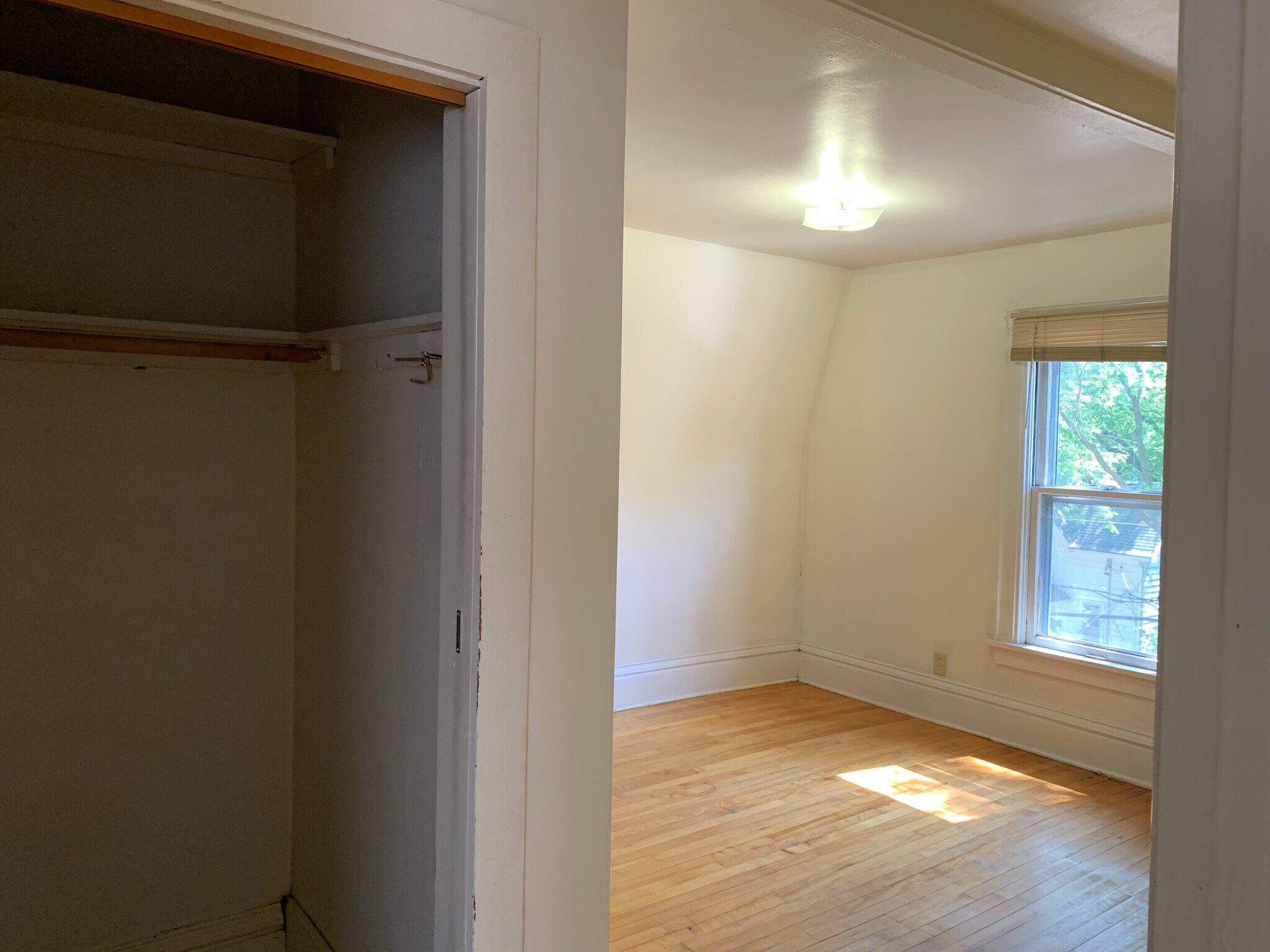 Building Photo - 834 E Gorham St