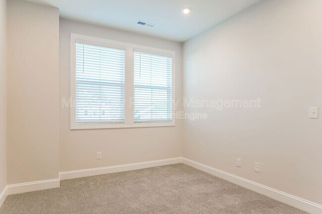 Building Photo - 360 Murray Grey Ln