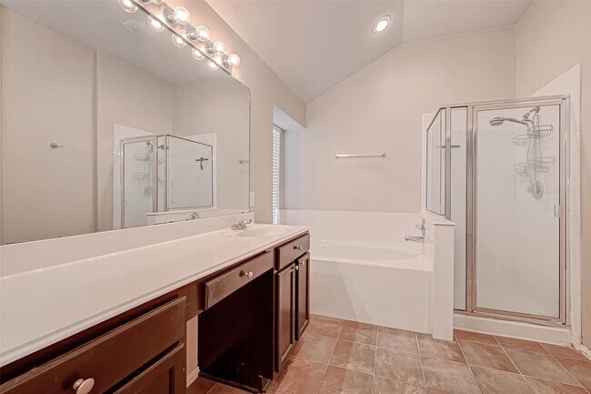 Building Photo - 4727 Wind Trace Dr
