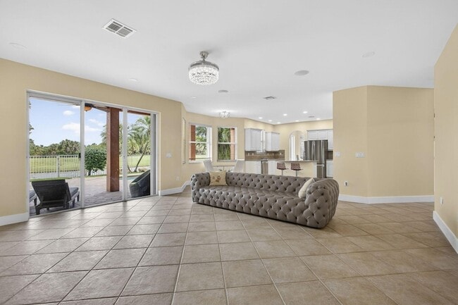 Building Photo - 1724 Annandale Cir