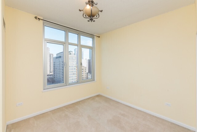 Building Photo - 1134 W Granville unit 803