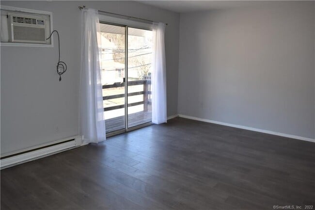 Building Photo - 27 Bostwick Arms