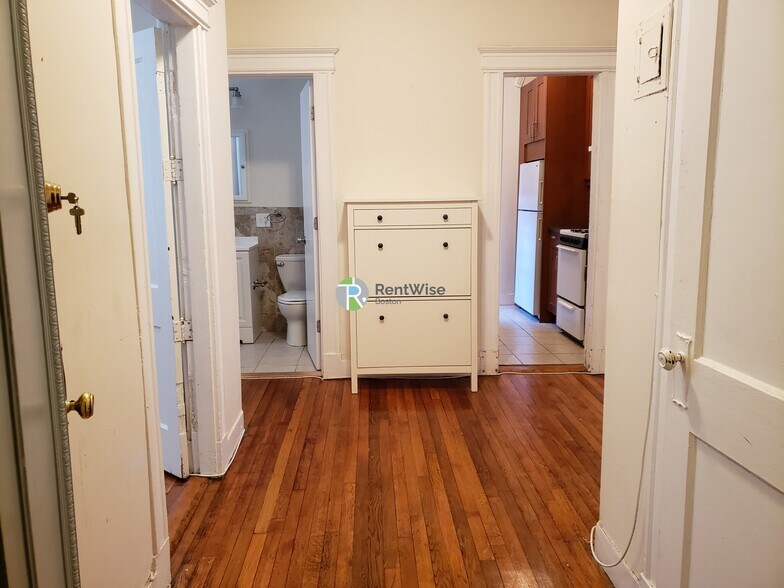 Primary Photo - 25 Queensberry St