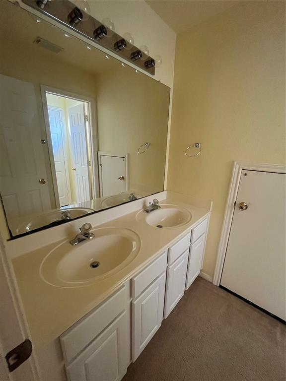 Building Photo - 22531 Tullis Trail Ct