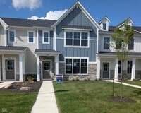 Building Photo - 2650 Marjorie Ln