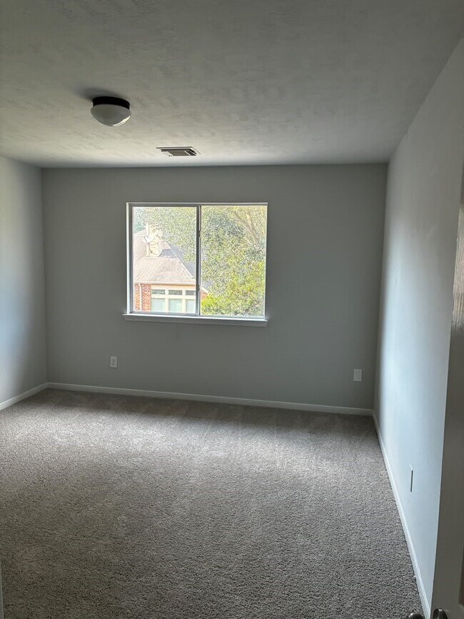 Building Photo - 3714 Windmill Links Dr