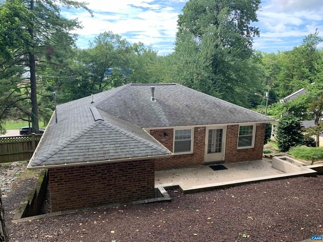 Building Photo - 716 McIntire Rd